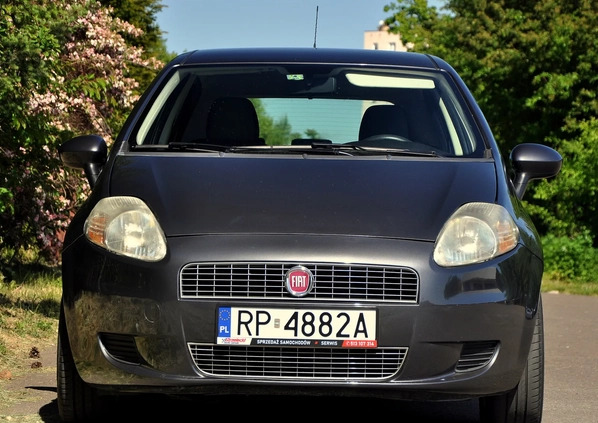 Fiat Punto cena 13999 przebieg: 145558, rok produkcji 2009 z Przemyśl małe 211